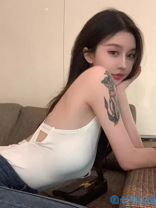 风满的岳姆9