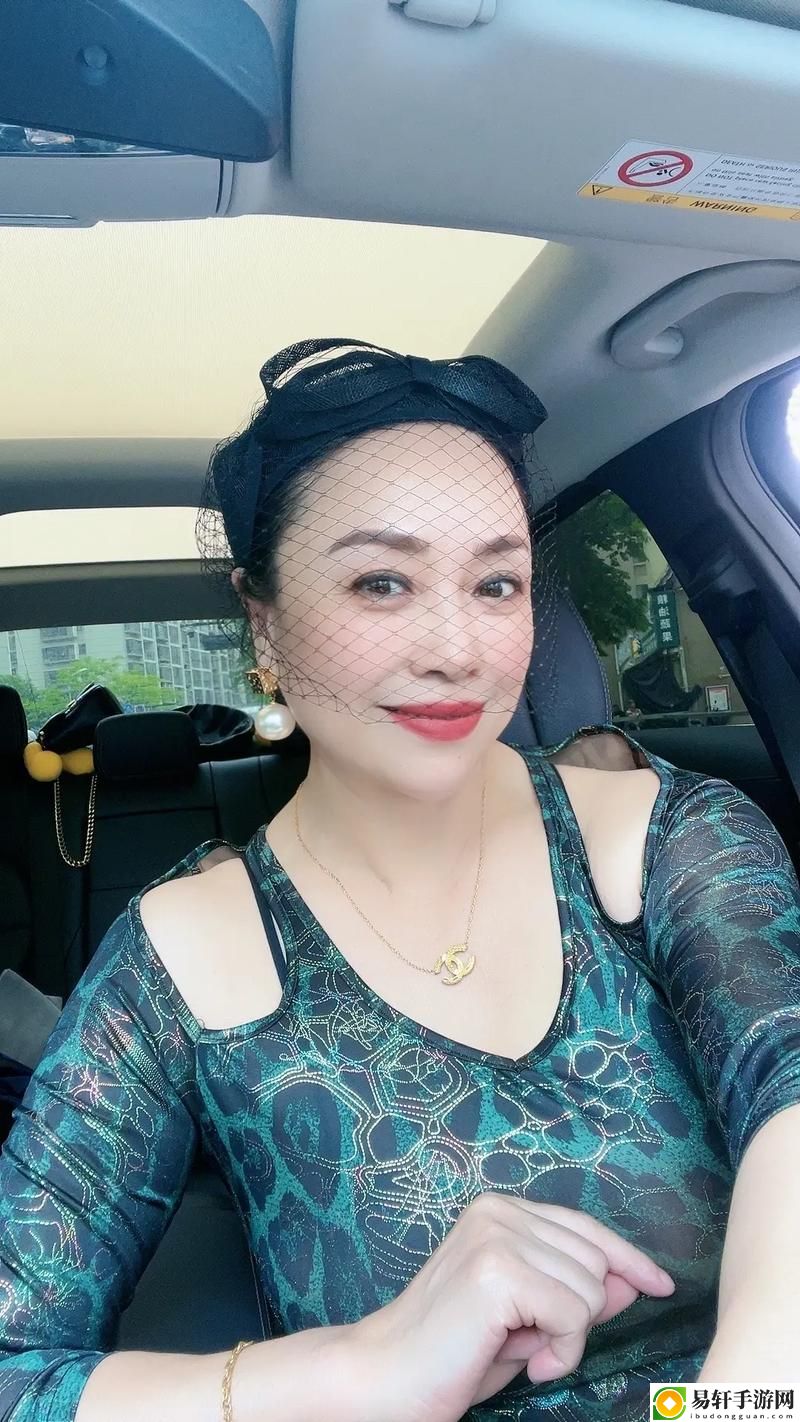 50岁依然迷人的岳韩国2流畅不卡顿，网友：魅力依旧，经典永驻！