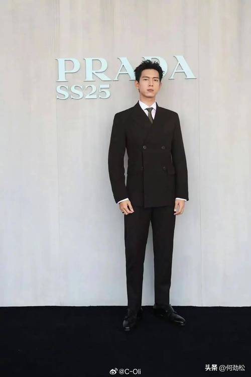 别c我-啊-嗯上课呢男男明星-网友：这场风波背后的真实故事