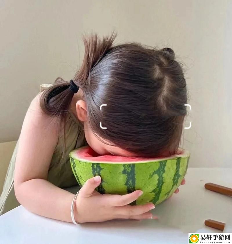 女生吃小头头