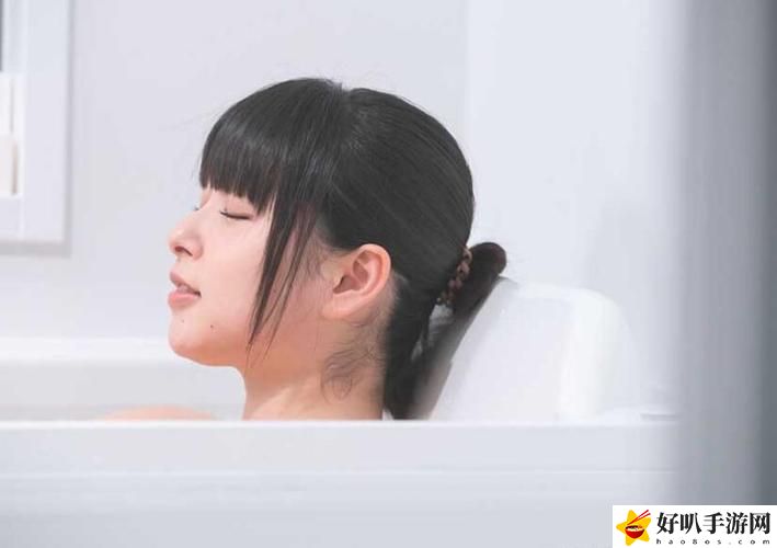 麻豆丨国产丨白浆秘境洗澡，网友感叹：尽享唯美与放松的极致体验